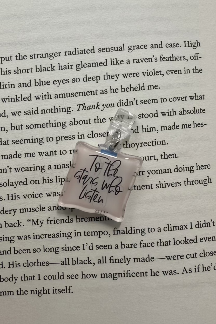 ACOTAR To the Stars USB-C Dust Plug Kindle Charm