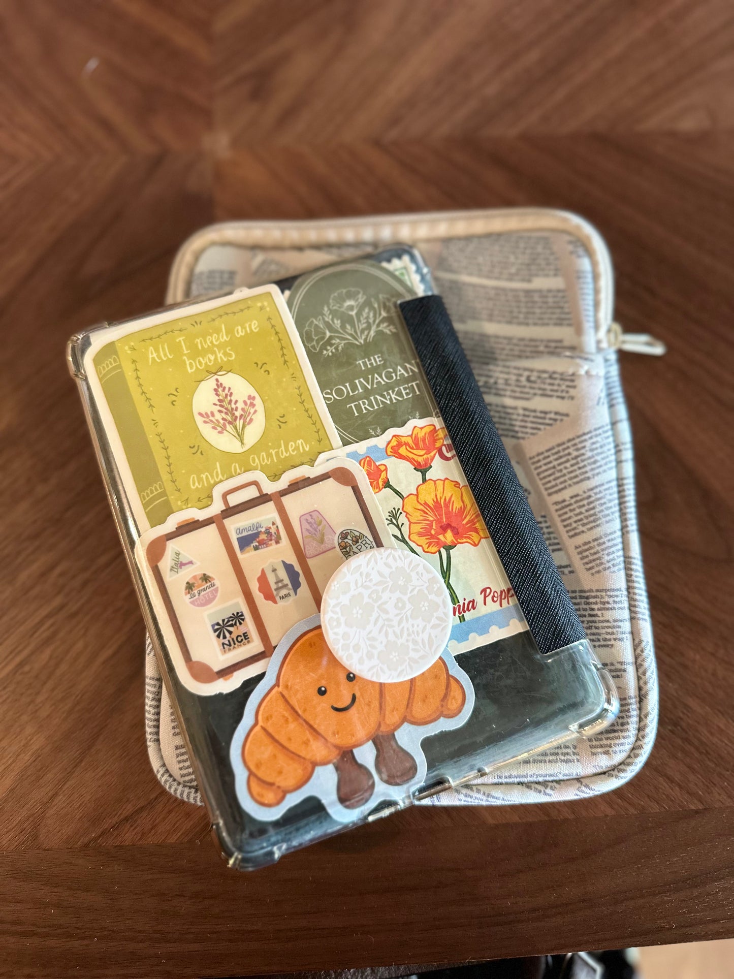 Book Pages Neoprene E-Reader/ Tablet Sleeve