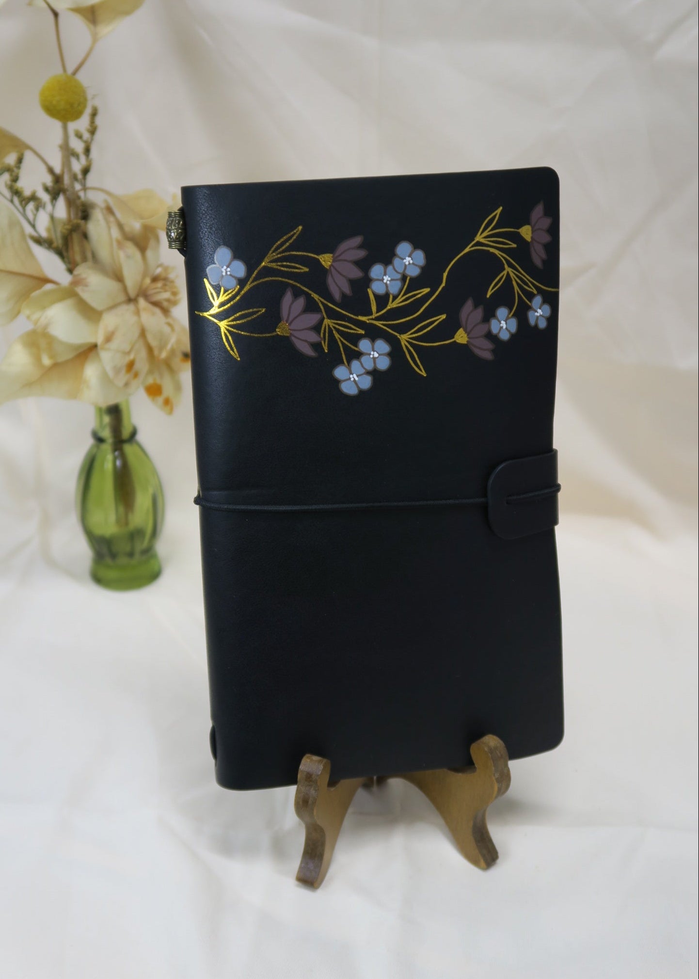 Intertwined Blue Florals Traveler's Journal